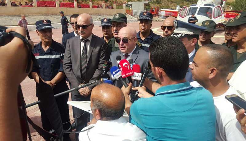 وزير الداخلية يتفقد جاهزية وحدات مكافحة حرائق الغابات بالبويرة