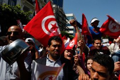 أعضاء من تمرد يضربون عن الطعام
