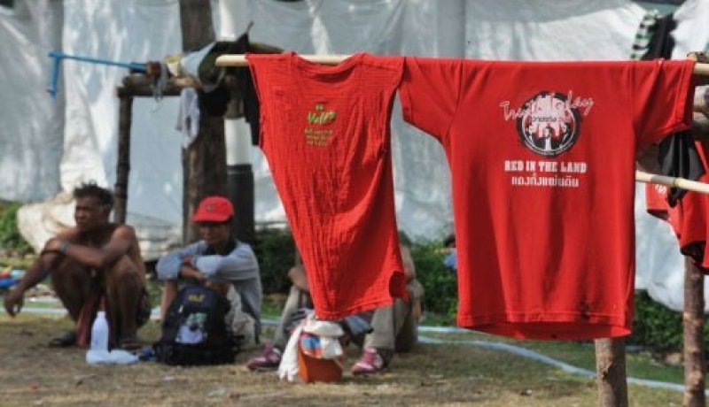 القمصان الحمر يتعهدون بالقتال حتى الإنتصار