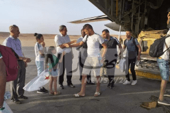 بالصور.. وصول 90 مناصر على متن طائرة عسكرية لمطار غرداية