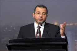 قنديل‏ يطلب منحه ‏عاما لإعادة بناء الدولة
