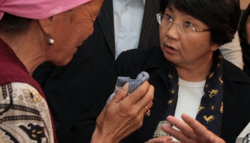 حكومة قرغيزستان تنظم الاحد استفتاء دستوريا محفوفا بالمخاطر