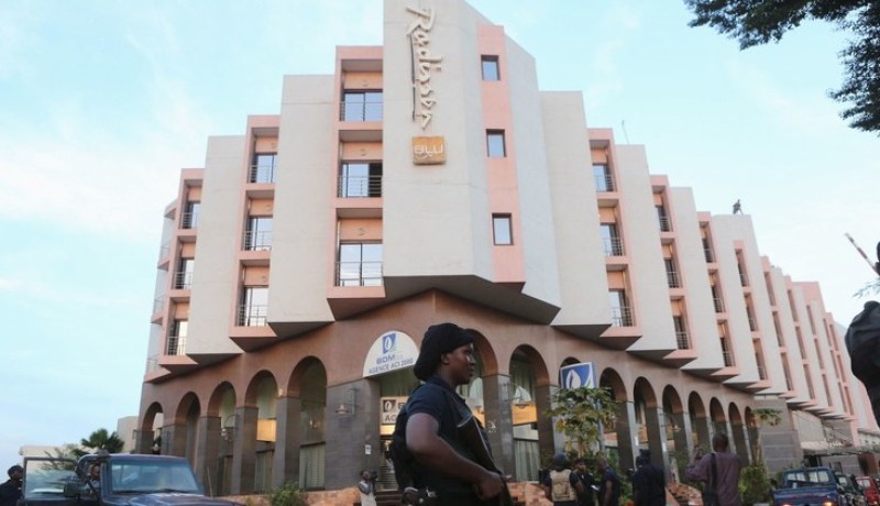 فرض حالة الطوارئ في مالي بعد هجوم على فندق بباماكو