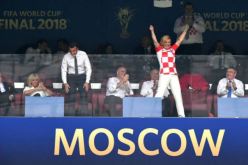 بالصور.. هكذا إحتفلت رئيسة كرواتيا بهدف بيريسيتش !