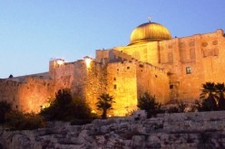 إسرائيليون‮ ‬يحرقون مسجدا بالقدس الغربية