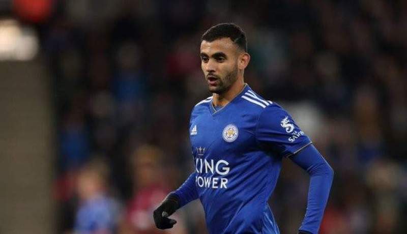 غزال يعود للظهور بقميص ليستر سيتي