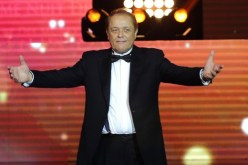 وفاة الساحر .. محمود عبد العزيز يرحل بعد صراع مع المرض