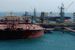 ايران تحرم الشركات الفرنسية و البريطانية من ضخ النفط لبلدانها