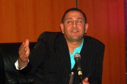 رابح عصمى يغني لأول مرة بلحن خليجي