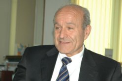 ملف إسعد ربراب ينتظر قرار سياسي
