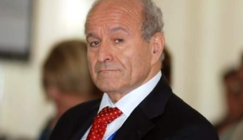 السكر بـ100 دينار وارتفاع بـ5 دينار في سعر المشروبات الغازية