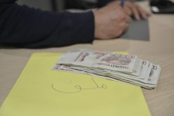 توقيف موظـف في مسح الأراضي متلبسا بتسلم رشوة في معسكـر
