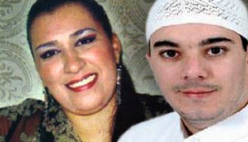 الأغنية الرياضية تتسيد سوق الكاسيت… بروز ظاهرة تحجب الفنانات وعام النكسات يحل على شارع الشهداء
