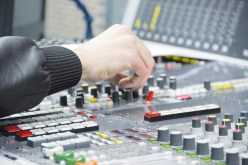 في طبعتها الأولى .. الإذاعة الثقافية تتوج المبدعين الشباب