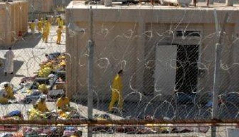 فرار 3 عناصر من القاعدة بعد اشتباكات مع حراس المعتقل لمدة ساعتين