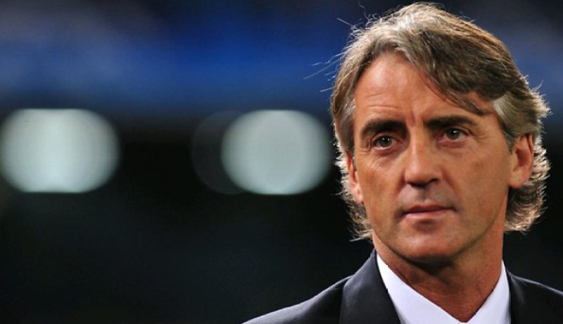 ليستر يعرض على المدرب مانشيني خلافة رانييري