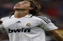 سيرجيو راموس يعود لمركزه الأصلي