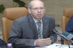 تجميد حسابات 100 ألف متهرب من الضرائب وبيع مؤسساتهم