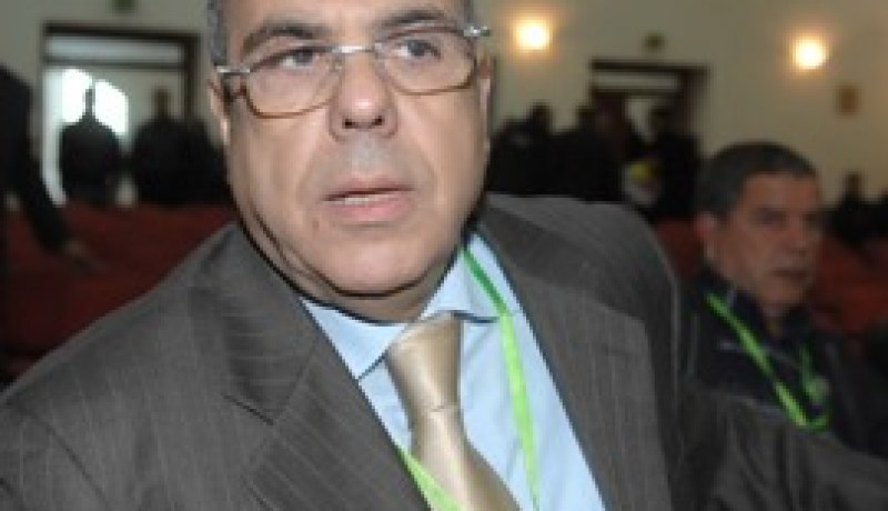 روراوة تلقى ضمانات من والي وهران ويؤكد أنه لن يتدخل في عمل سعدان