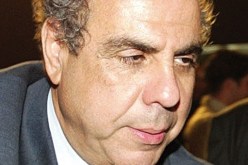 ‮ ‬الجزائر‮..‬آخر ما‮ ‬يفكر فيه روراوة