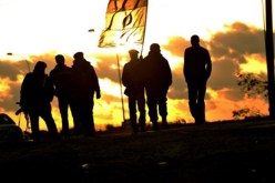 قوات القذافي تقصف بالمدفعية موقعا للثوار غرب راس لاننوف