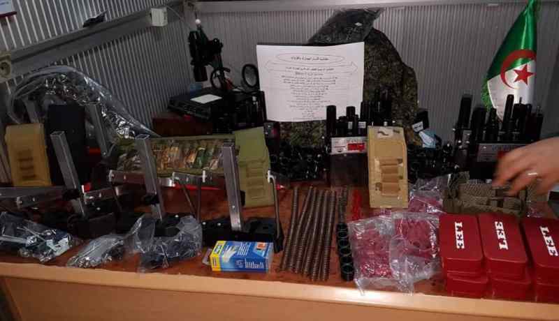 حجز عتاد وأدوات لصنع خراطيش الصيد بميناء الغزوات