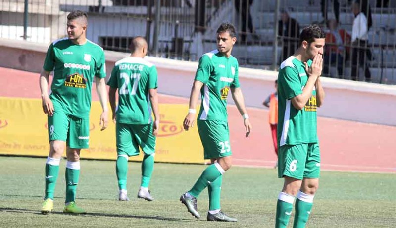 حمري يكلف محاميا بإيداع شكوى ضد «الفاف» والرابطة لدى المحكمة الرياضية الدولية