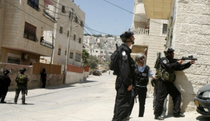 الجيش الاسرائيلي يقتحم مكاتب مؤسسات حقوقية فلسطينية في رام الله