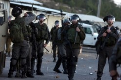 قوات الاحتلال تجري مناورات عسكرية شمال الضفة الغربية وتحتجز مركبات فلسطينية