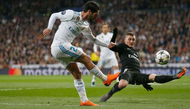 الملكي يهزم البياسجي بثلاثية ويقترب من التأهل