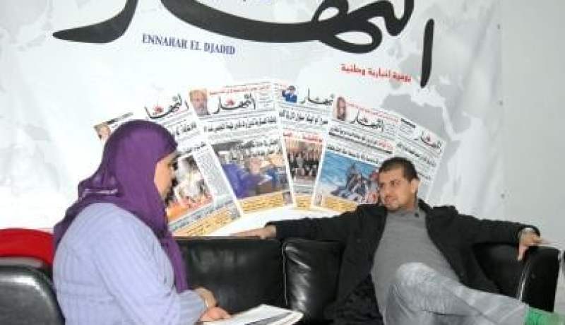 كل الفنانين الجزائريين من حقهم الغناء للفريق الجزائري