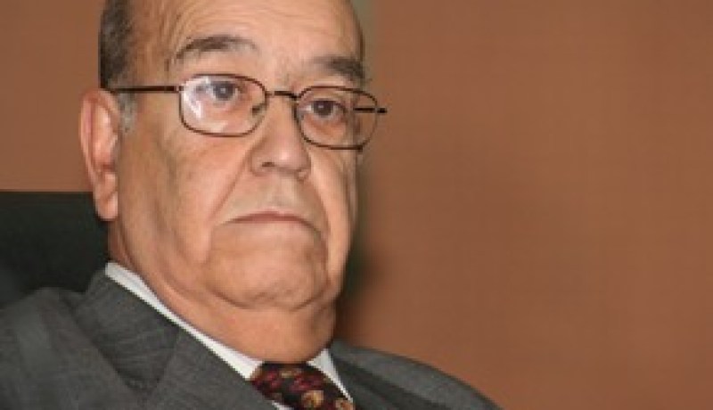 السماح لابنة رضا مالك بتحويل لوحة فسيفساء فريدة في العالم من باتنة إلى فرنسا