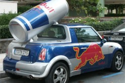 Red Bull منع من التسويق في فرنسا ليجد في الجزائر سوقا واعدة…شمس الدين: بعدما أطعمونا بطاطا الخنازير جاء دور مني الثيران
