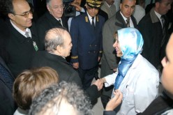 بوتفليقــة‮ ‬يــرد على معارضيـه