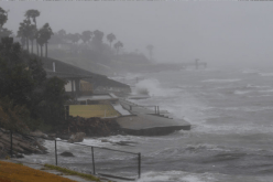 إجلاء سكان شنغهاي بسبب الإعصار رومبيا