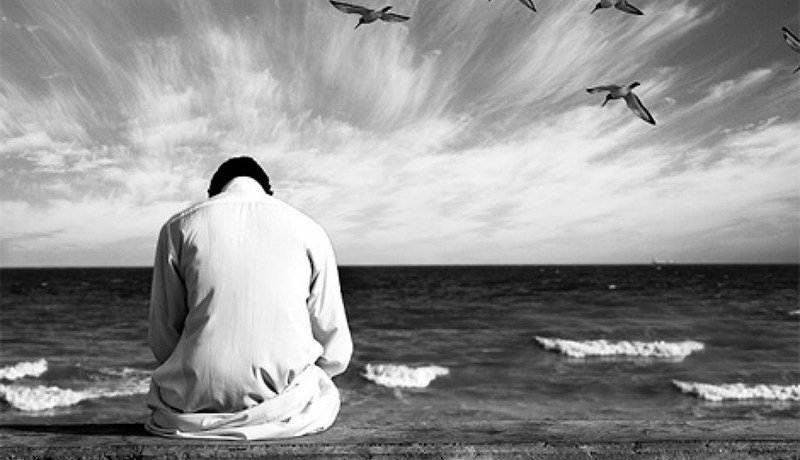 غدرت صديقي لأنني ورطته في الزواج بمن كانت رفيقتي