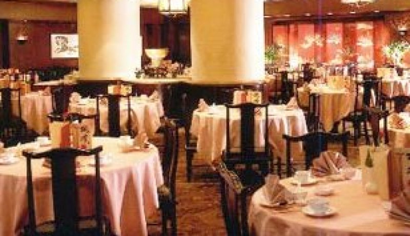 كاميرا مطعم تطيح بعصابة تحترف سرقة توابع السيارات الفاخرة في‮ ‬العاصمة