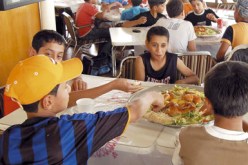 ميزانية الإطعام المدرسي سترتفع خلال الموسم الدراسي القادم إلى 20 مليار دينار