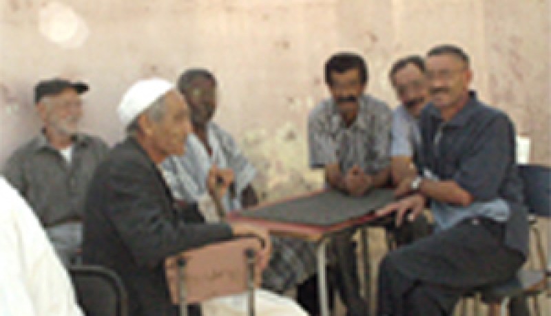طالب باتخاذ قرار سياسي لحل أزمة العمال المتعاقدين مع القطاع…المجلس الوطني للصحة يتنبأ بانفجار الوضع واحتجاجات في الأفق