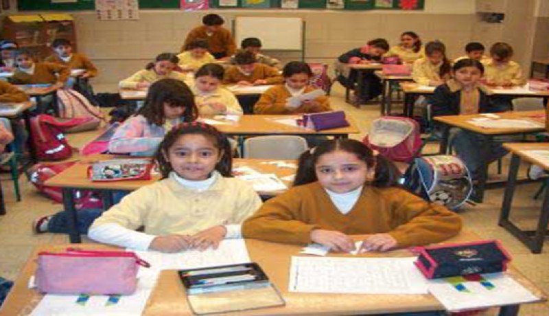 تلميذ يغرس قضيب حديدي في رأس زميله داخل القسم بجيجل