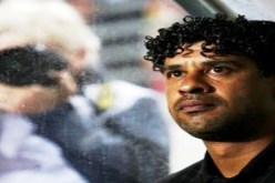 المدرب الهولندي‮ ‬ريكارد‮ ‬يتعلم الصلاة