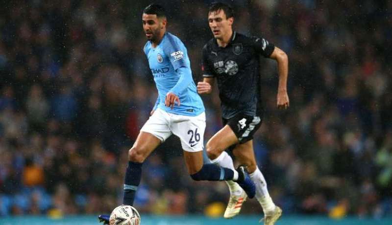 “الإنجليز” يشيدون بـ “محرز” !