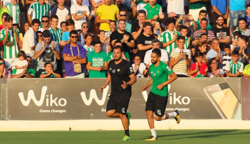 بالفيديو.. بودبوز “مدلّل” بيتيس الجديد