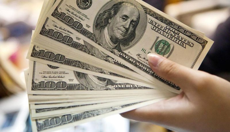 الدولار يرتفع بعد تقييم البنك المركزي الأمريكي