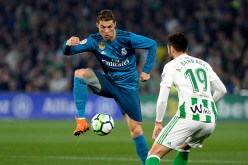 بالفيديو.. رونالدو يُروج لحذاءه الجديد “النمر” !!