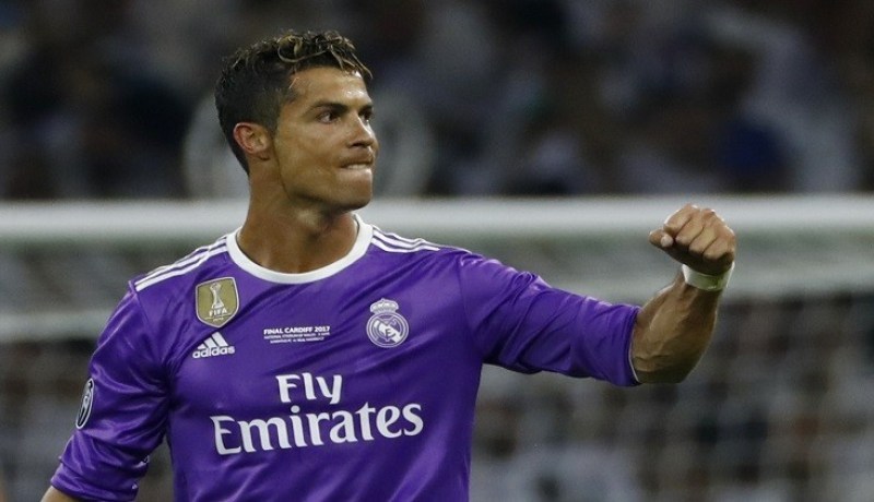 ​ رونالدو يتبرع بمكافئة الليغا ودوري الأبطال لضحايا مانشستر