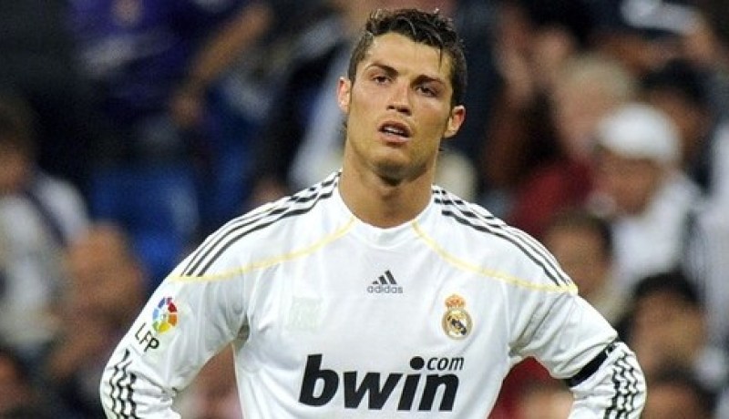 صورة كريستيانو رونالدو في‮ ‬بطاقة تعريف جزائرية‮!‬