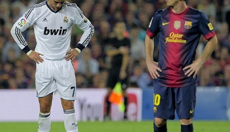 مورينيو: من المستحيل أن يفوز ميسي بأربع كرات ذهبية مقابل واحدة لكريستيانو