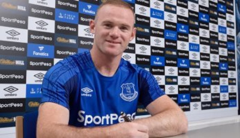 روني ينتقل رسميا إلى إيفرتون الإنجليزي