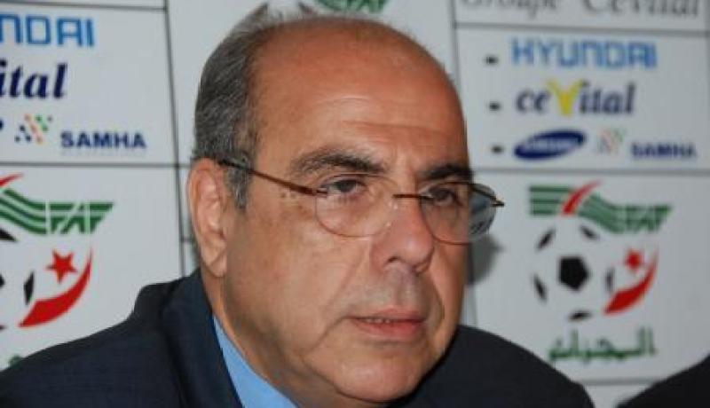 روراوة يستعرض عضلاته في ملعب تشاكر!